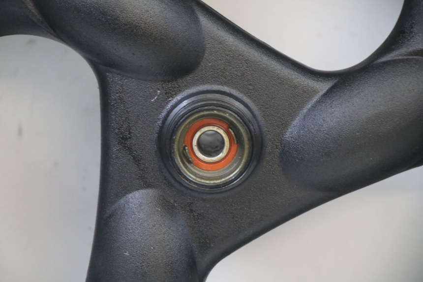 photo de FRONT RIM AND TIRE KYMCO AGILITY 4T 50 (2005 - 2018) - Technical close-up