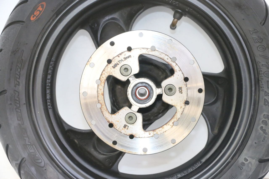 photo de FRONT RIM AND TIRE KYMCO AGILITY 4T 50 (2005 - 2018) - Distinctive features