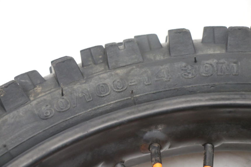 photo de FRONT RIM AND TIRE APOLLO RFZ 125 - Focus on structure