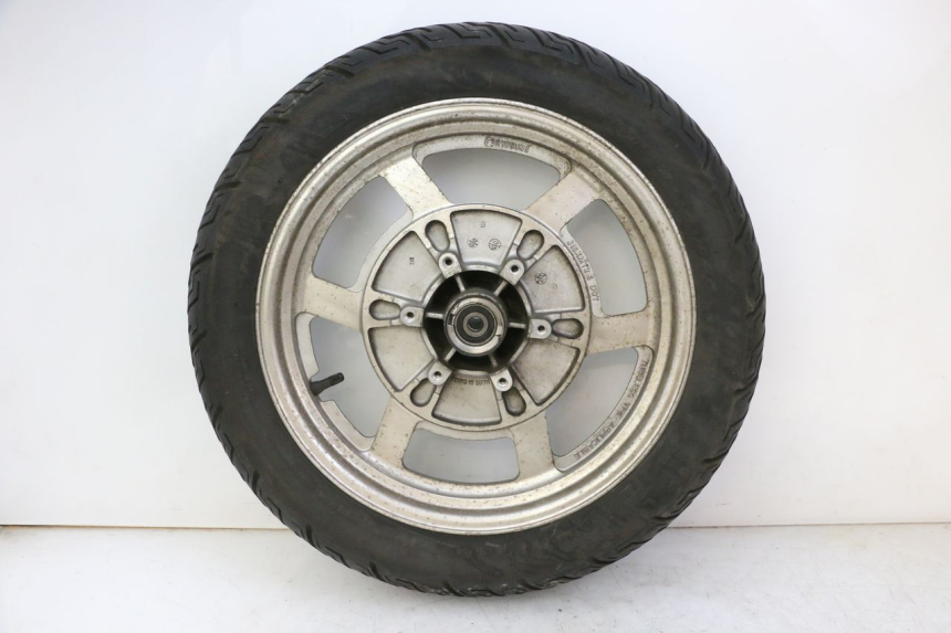 photo de FRONT RIM AND TIRE HYOSUNG GV AQUILA 125 (2000 - 2009) - Surface and material condition