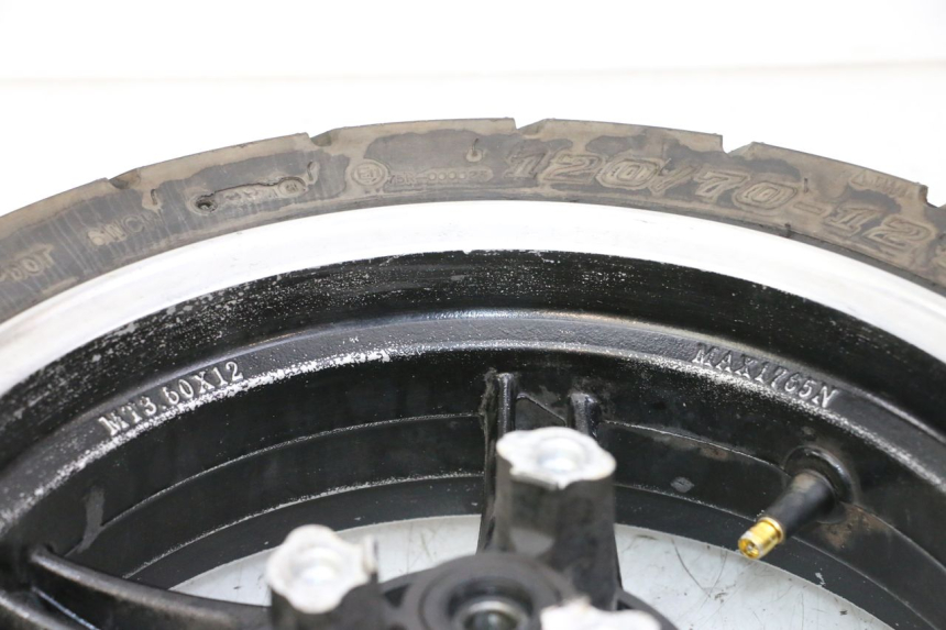 photo de FRONT RIM AND TIRE MASH BIBOP 2T 50 (2013 - 2018) - Technical close-up