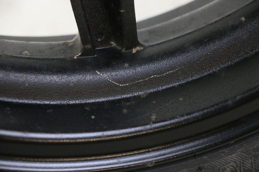 photo de FRONT RIM AND TIRE TNT MOTOR BOSTON 4T 50 (2018 - 2025) - Zoom on usage condition