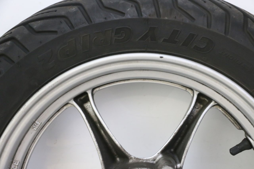 photo de FRONT RIM AND TIRE SUZUKI BURGMAN 125 (2007 - 2014) - Distinctive features