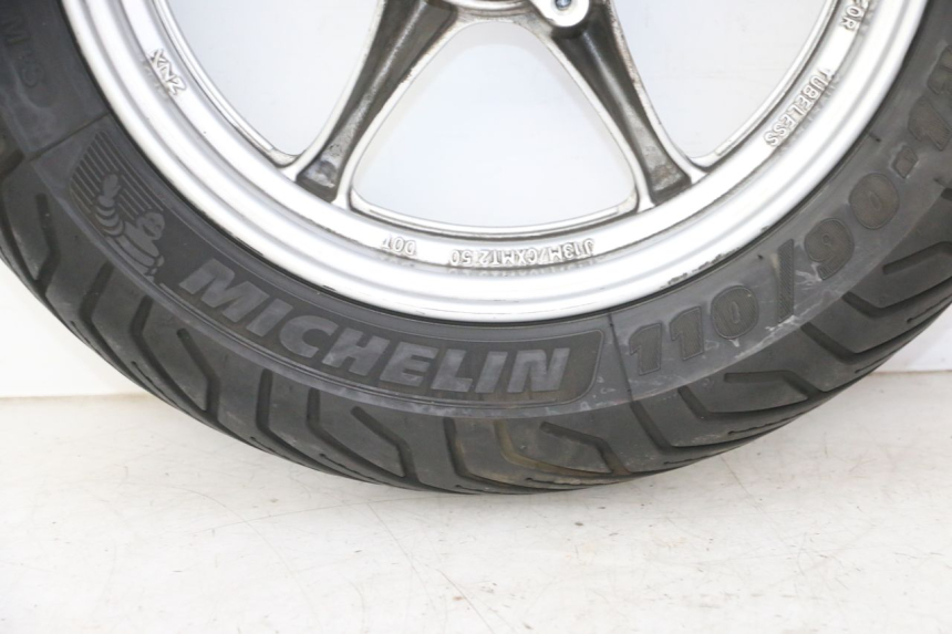 photo de FRONT RIM AND TIRE SUZUKI BURGMAN 125 (2007 - 2014) - Supplementary product photo