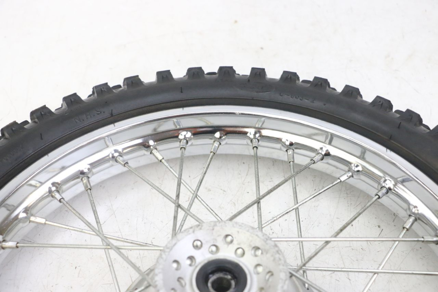 photo de FRONT RIM AND TIRE HONDA CRF-F CRF F 110 (2019 - 2022) - Technical close-up