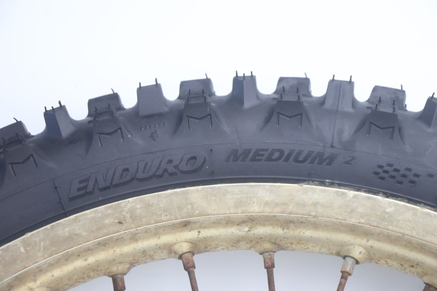 photo de FRONT RIM AND TIRE SUZUKI DR S 600 (1985 - 1989) - Main view