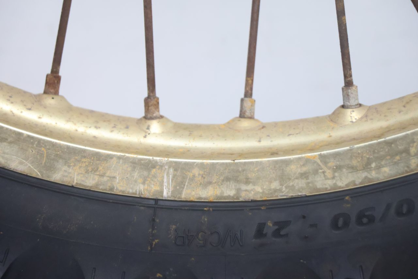 photo de FRONT RIM AND TIRE SUZUKI DR S 600 (1985 - 1989) - Fixing points details