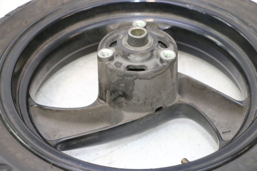 photo de FRONT RIM AND TIRE PEUGEOT ELYSTAR 50 (2002 - 2014) - Technical close-up