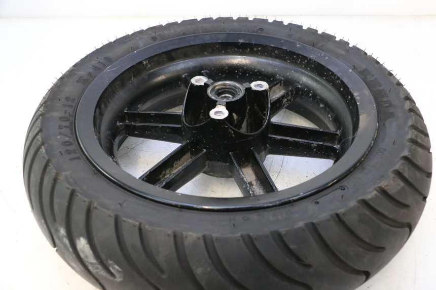 photo de FRONT RIM AND TIRE KEEWAY F-ACT NAKED 50 (2009 - 2014) - Technical close-up