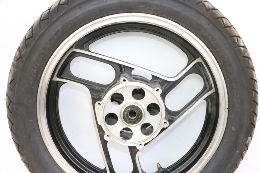 photo de FRONT RIM AND TIRE YAMAHA FJ 36Y 1100 (1984 - 1985) - Checked used part