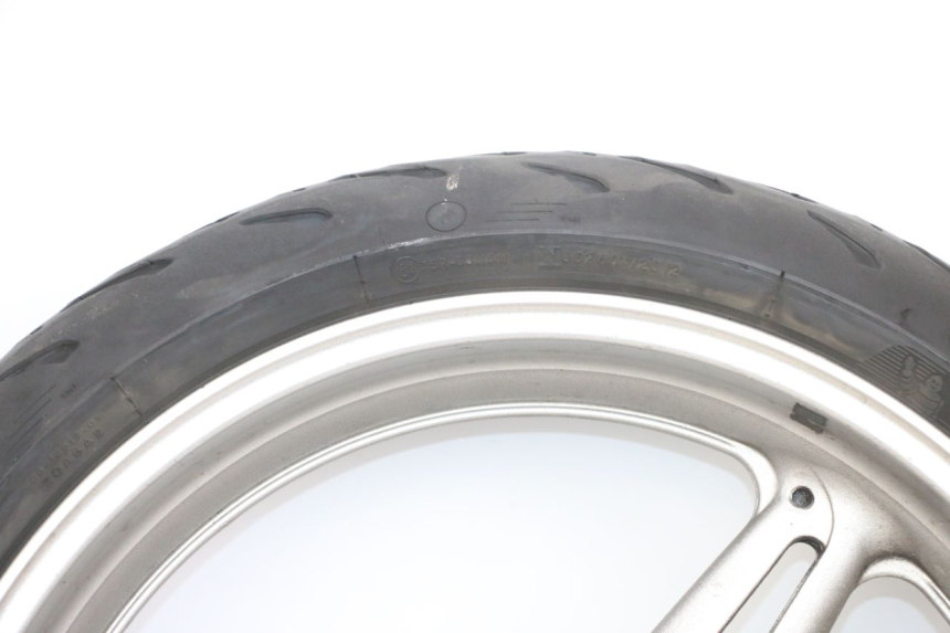 photo de FRONT RIM AND TIRE YAMAHA FJR ABS 1300 (2006 - 2012) - Additional view of the item