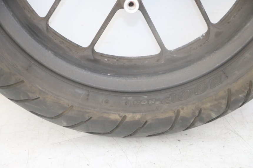 photo de FRONT RIM AND TIRE HONDA FORZA ABS 300 (2013 - 2017) - Detailed visual inspection