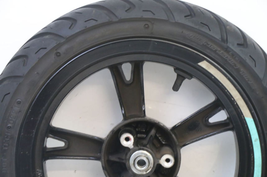 photo de FRONT RIM AND TIRE PEUGEOT KISBEE 4T 50 (2018 - 2022) - Surface and material condition