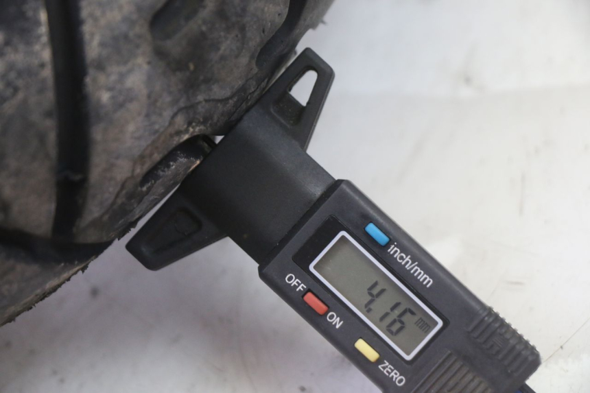 photo de FRONT RIM AND TIRE PEUGEOT KISBEE 4T 50 (2018 - 2022) - High-resolution close-up