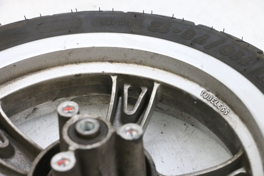 photo de FRONT RIM AND TIRE PEUGEOT KISBEE 4T 50 (2010 - 2017) - Product overview