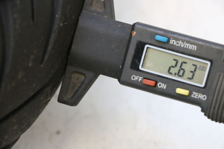 photo de FRONT RIM AND TIRE PEUGEOT KISBEE 4T 50 (2010 - 2017) - Component detail
