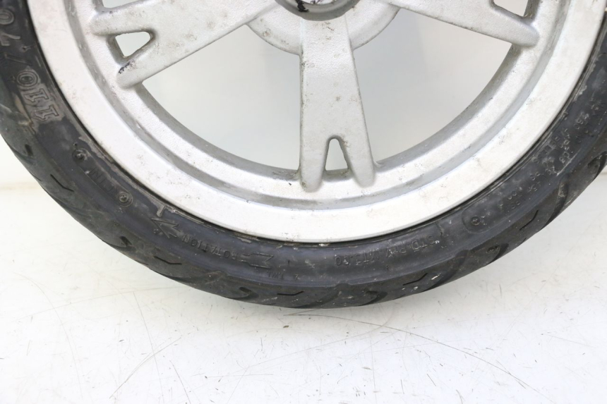 photo de FRONT RIM AND TIRE PEUGEOT KISBEE 4T 50 (2010 - 2017) - Component zoom