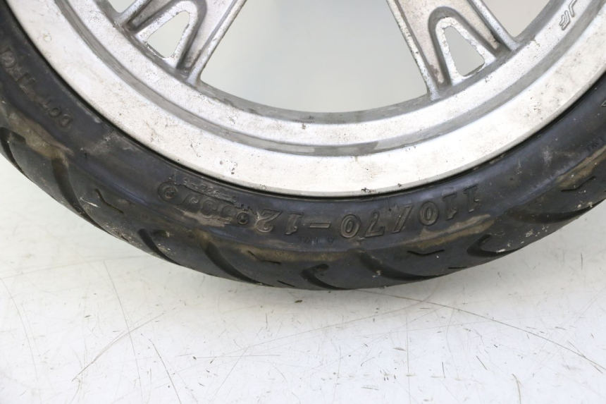 photo de FRONT RIM AND TIRE PEUGEOT KISBEE 4T 50 (2010 - 2017) - Markings and original references