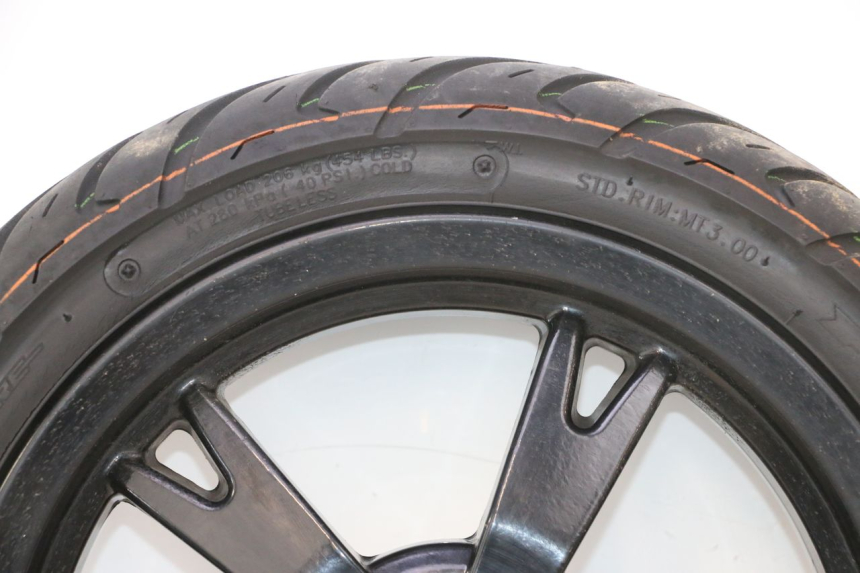 photo de FRONT RIM AND TIRE PEUGEOT KISBEE 4T 50 (2023 - 2026) - Focus on structure