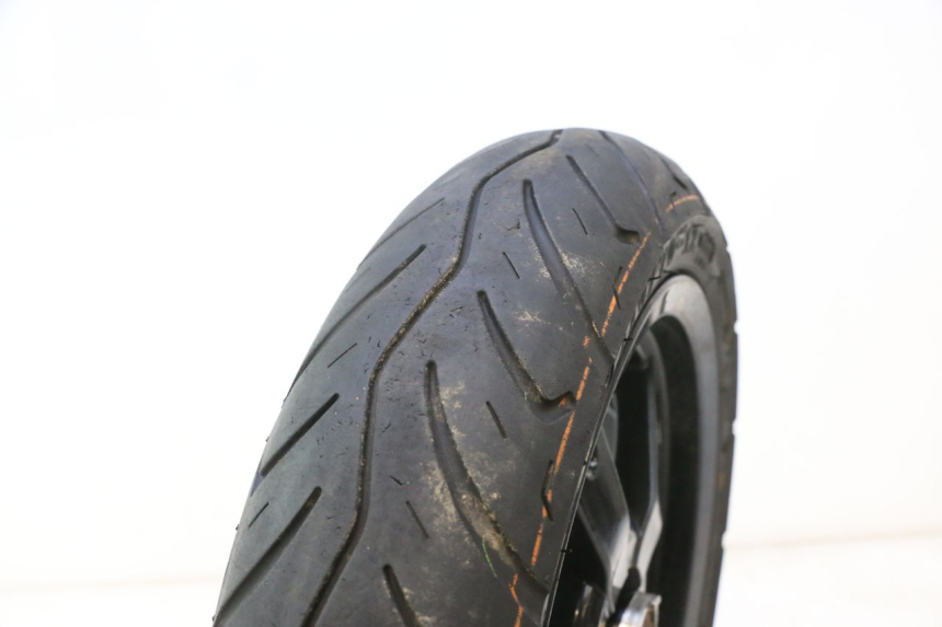 photo de FRONT RIM AND TIRE PEUGEOT KISBEE 4T 50 (2023 - 2026) - Technical close-up