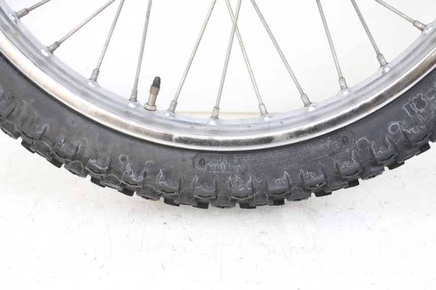 photo de FRONT RIM AND TIRE KYMCO STRYKER OFF ROAD 125 (1999 - 2005) - Component zoom