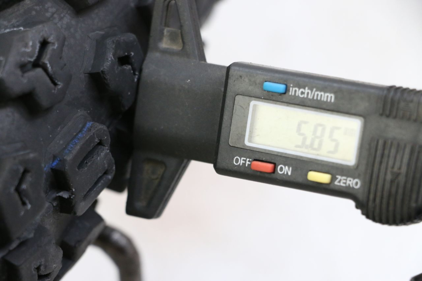 photo de FRONT RIM AND TIRE KYMCO STRYKER OFF ROAD 125 (1999 - 2005) - Technical close-up