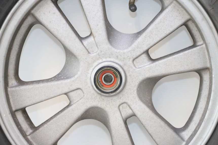 photo de FRONT RIM AND TIRE KYMCO LIKE 125 (2009 - 2016) - Component zoom