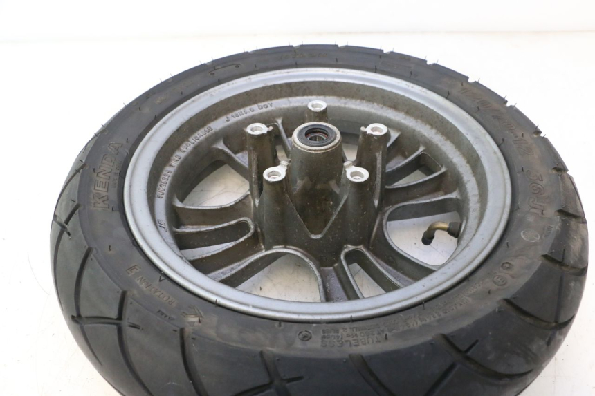 photo de FRONT RIM AND TIRE KYMCO LIKE 125 (2009 - 2016) - Zoom on usage condition