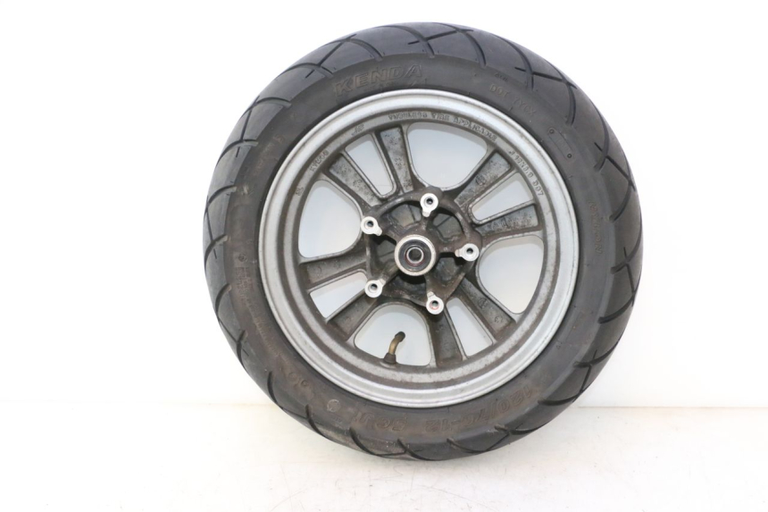 photo de FRONT RIM AND TIRE KYMCO LIKE 125 (2009 - 2016) - Fixing points details