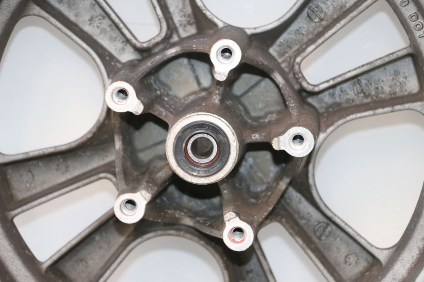 photo de FRONT RIM AND TIRE KYMCO LIKE 125 (2009 - 2016) - Markings and original references