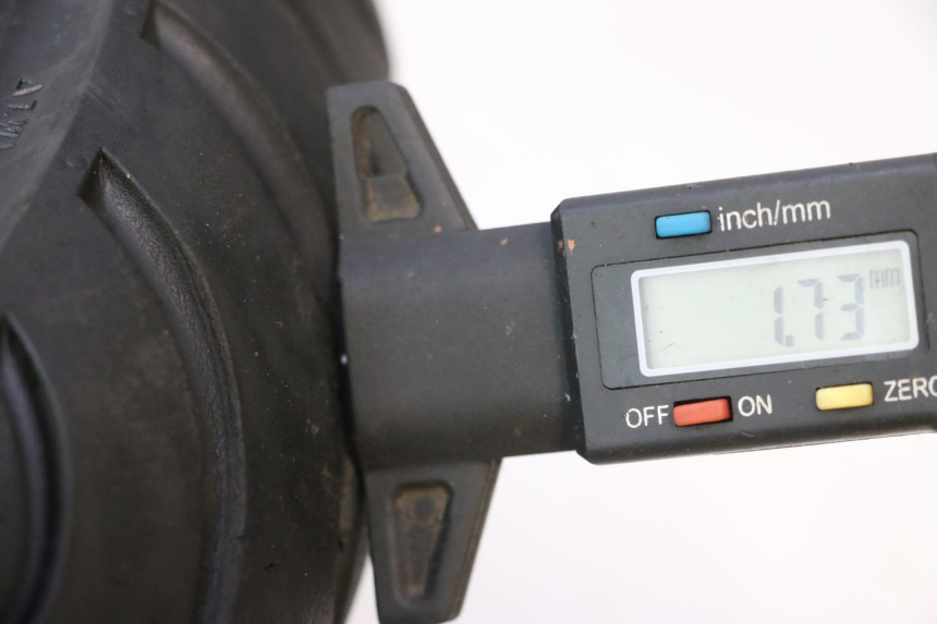 photo de FRONT RIM AND TIRE SYM MIO 50 (2005 - 2010) - Component detail
