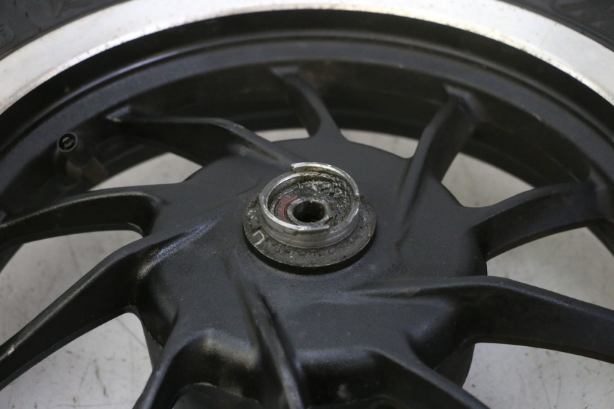 photo de FRONT RIM AND TIRE KYMCO LIKE 4T 50 (2019 - 2025) - Surface and material condition