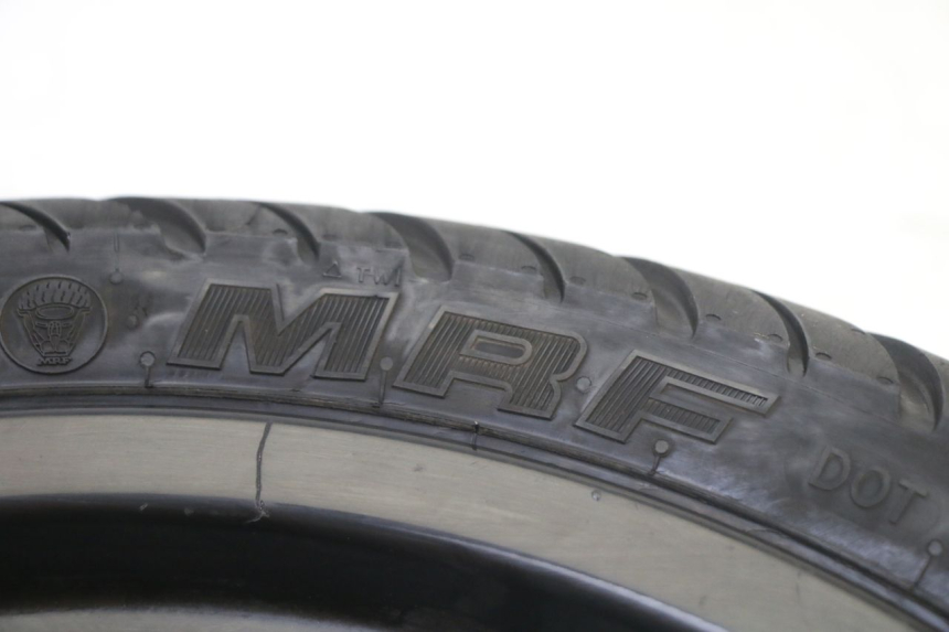 photo de FRONT RIM AND TIRE PIAGGIO NEW TYPHOON 50 (2018 - 2021) - High-resolution close-up