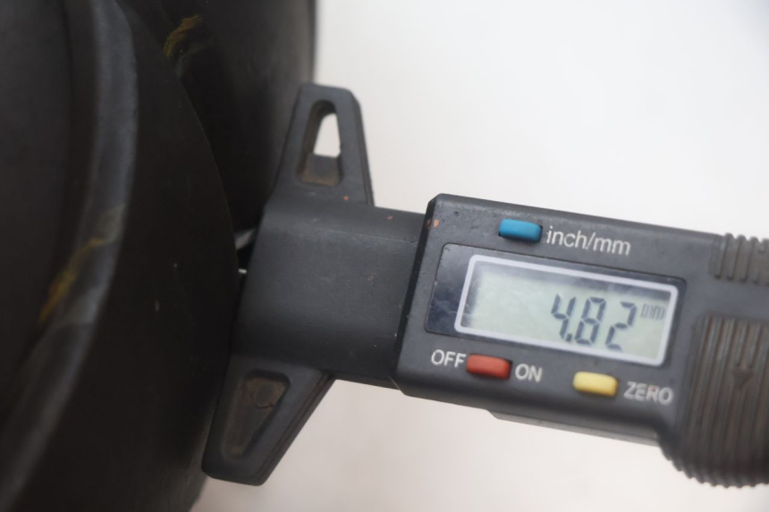 photo de FRONT RIM AND TIRE MBK NITRO 50 (2004 - 2008) - Main view