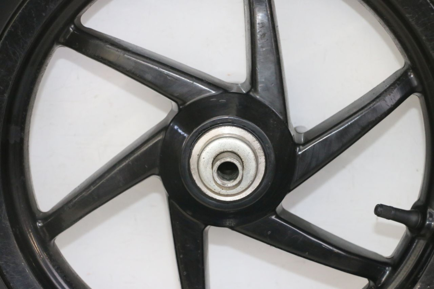 photo de FRONT RIM AND TIRE PIAGGIO NRG POWER PUREJET 50 (2018 - 2021) - Distinctive features