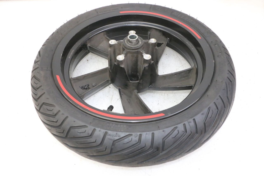 photo de FRONT RIM AND TIRE PEUGEOT CITYSTAR 2T 50 (2018 - 2021) - Fixing points details