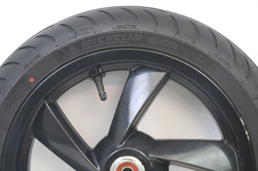photo de FRONT RIM AND TIRE PEUGEOT CITYSTAR 2T 50 (2018 - 2021) - Zoom on usage condition