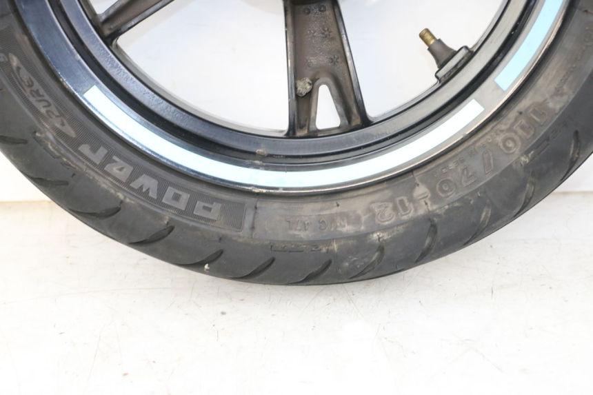 photo de FRONT RIM AND TIRE PEUGEOT KISBEE 4T 50 (2018 - 2022) - Distinctive features