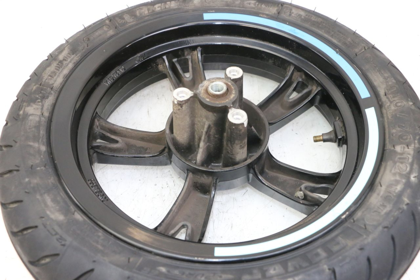 photo de FRONT RIM AND TIRE PEUGEOT KISBEE 4T 50 (2018 - 2022) - Technical close-up