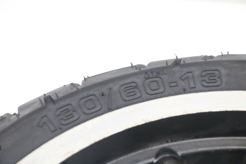 photo de FRONT RIM AND TIRE PEUGEOT SPEEDFIGHT 3 LC 2T 50 (2009 - 2015) - Distinctive features
