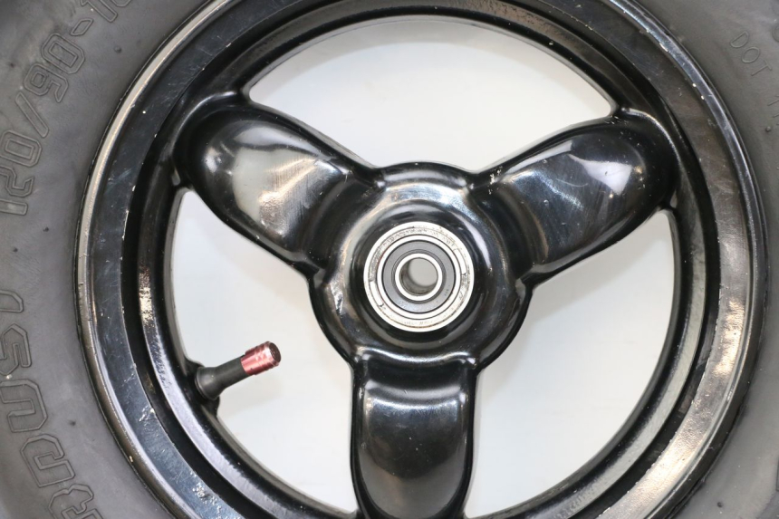 photo de FRONT RIM AND TIRE PEUGEOT TKR TREKKER FURIOUS 50 (2005 - 2014) - Checked used part