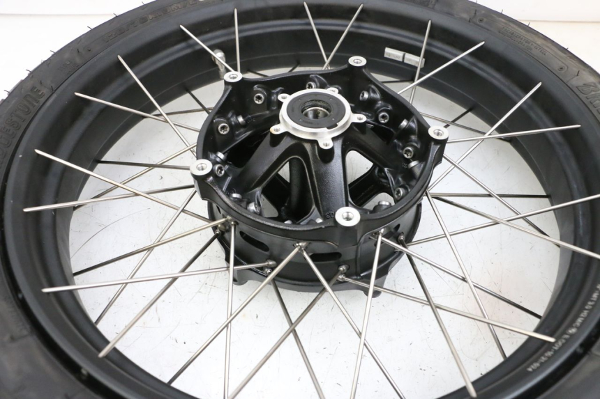 photo de FRONT RIM AND TIRE BMW R GS 1250 (2021 - 2024) - Checked used part