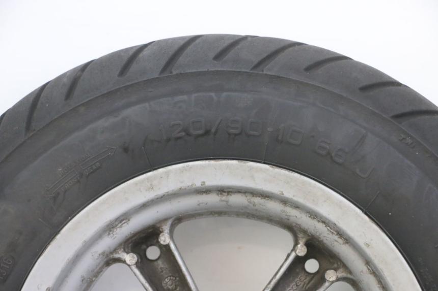 photo de FRONT RIM AND TIRE APRILIA RALLY AC 50 (1995 - 2004) - High-resolution close-up