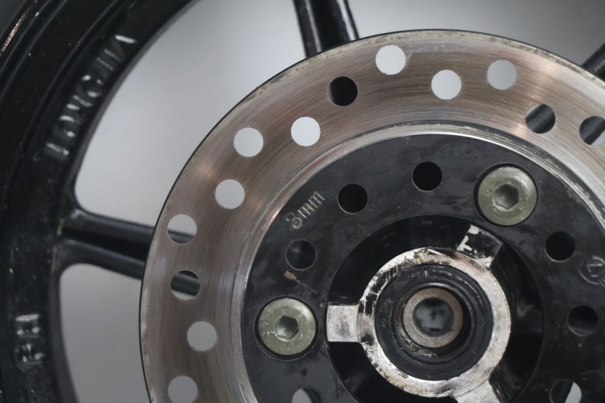 photo de FRONT RIM AND TIRE LAZIO RENO 50 (2016 - 2021) - Product overview