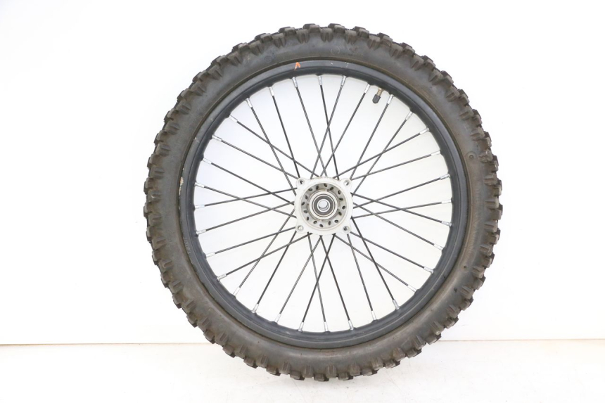 photo de FRONT RIM AND TIRE APOLLO RFZ 125 - Main view