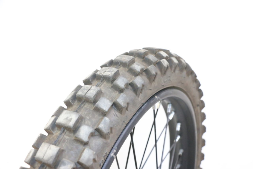 photo de FRONT RIM AND TIRE APOLLO RFZ 125 - Component detail