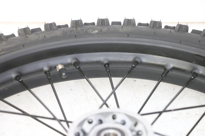 photo de FRONT RIM AND TIRE APOLLO RFZ 150 - Markings and original references