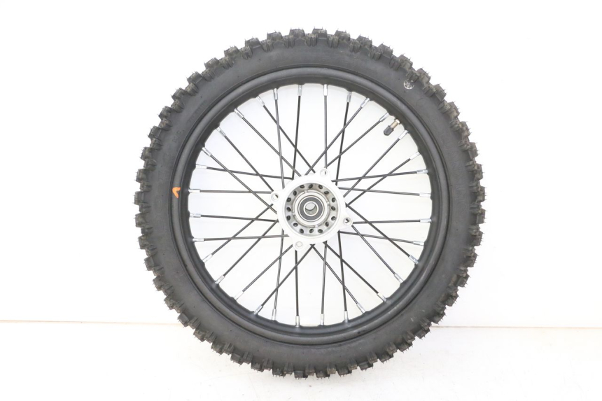 photo de FRONT RIM AND TIRE APOLLO RFZ 125 - Main view