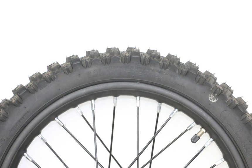 photo de FRONT RIM AND TIRE APOLLO RFZ 125 - Markings and original references
