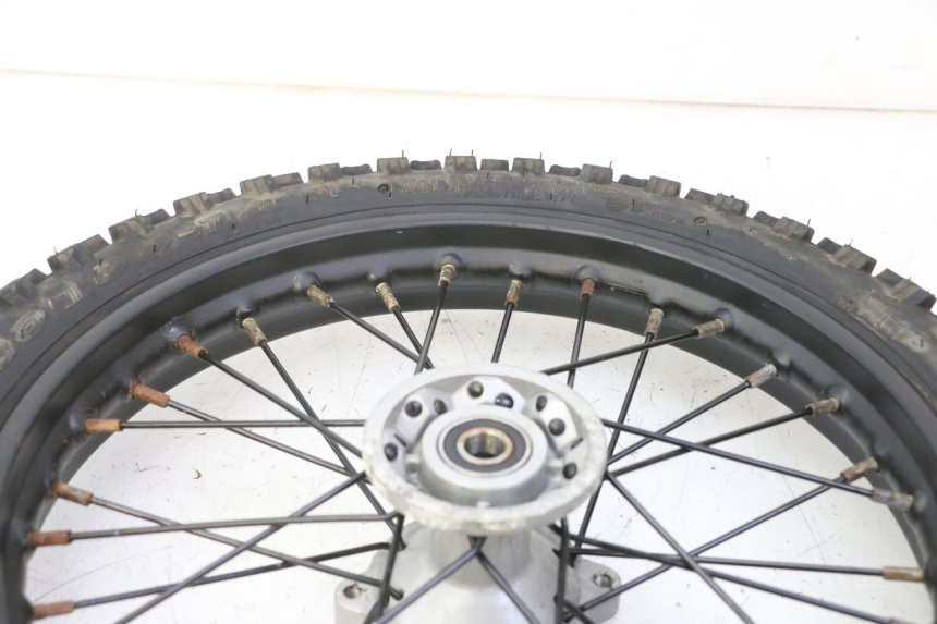 photo de FRONT RIM AND TIRE APOLLO RFZ 125 - Fixing points details